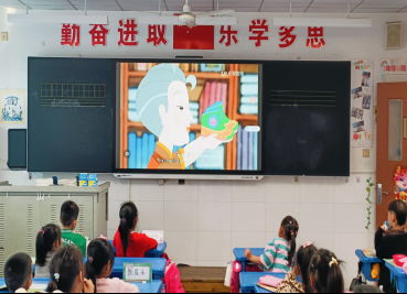 潍坊市实验小学 重阳雅韵涵千古 校园孝风润万心