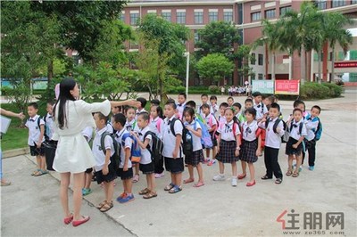 南宁市天桃实验学校嘉和城校区盛大开学 1000余名师生迎来新学年