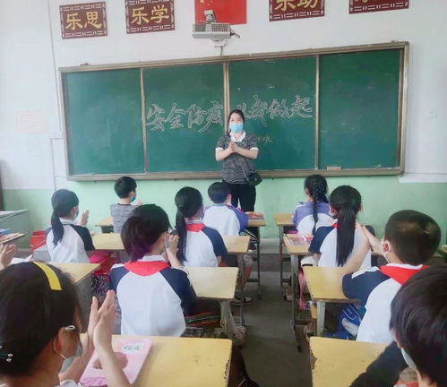 四五六年级如期复学 崇仁县中山实验小学开学第一周工作回顾