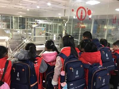 活动回顾 | 麓山兰亭实验小学文化列车 工厂是甜的，面粉是萌的！