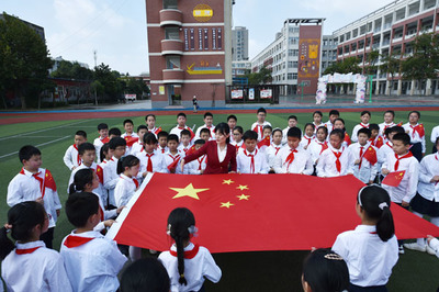 阳光下的祝福 赣榆实验小学MV《在灿烂阳光下》献礼祖国